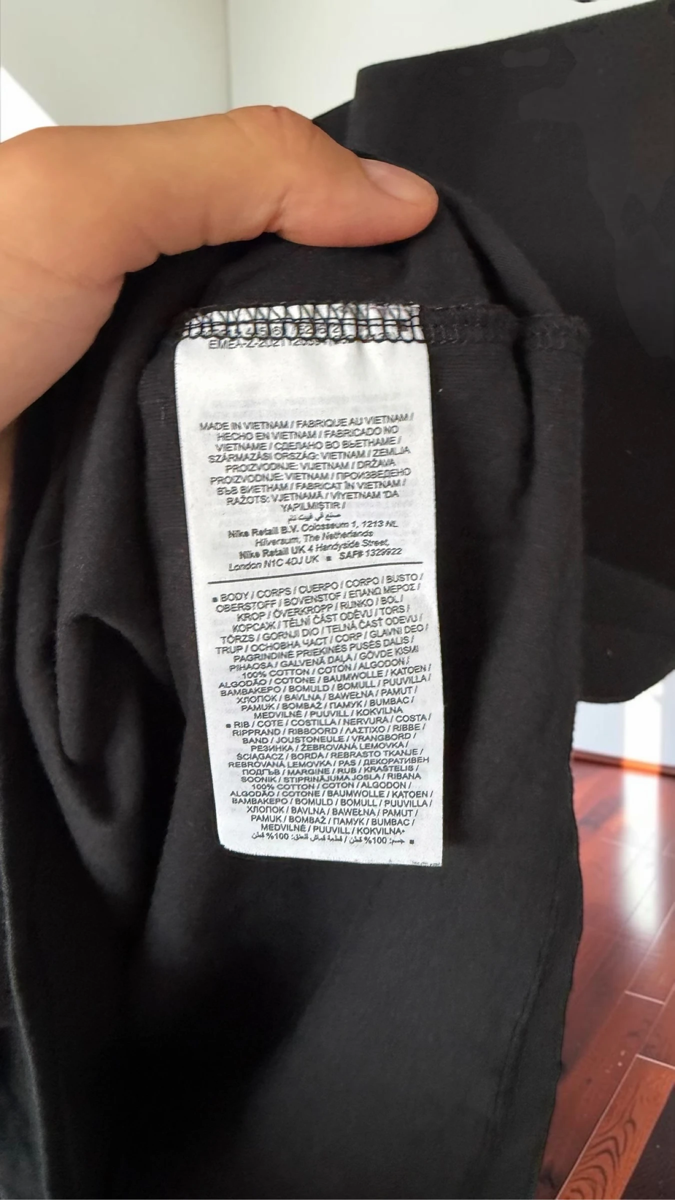 Camiseta Nike preta com logo grande tamanho PP – photo 5